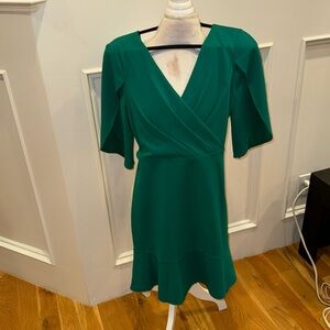 Green dress size 10  NWT